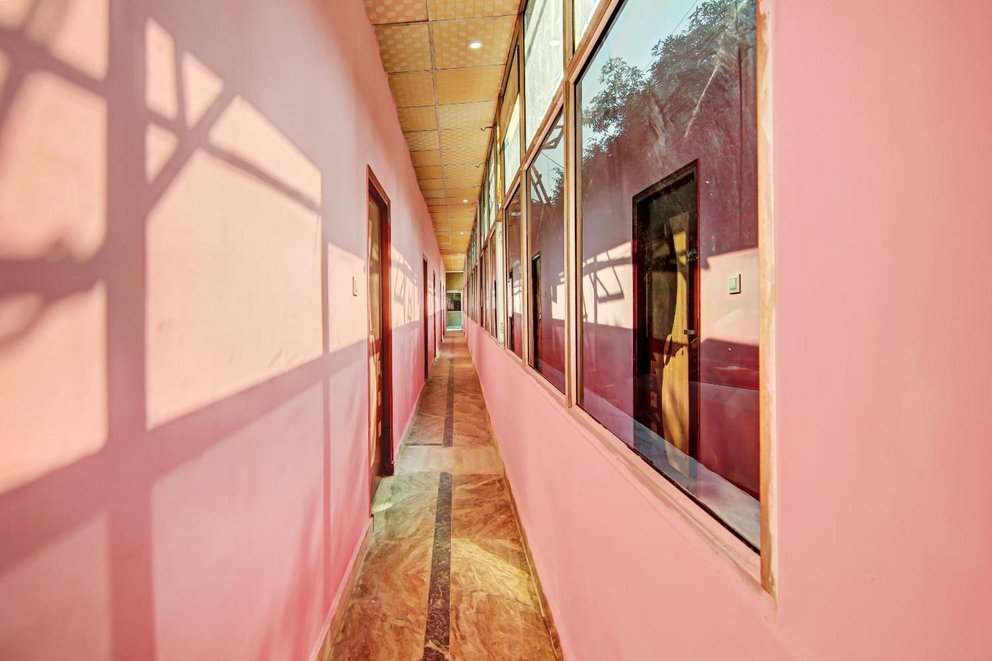 Hotel O Gg Farms Meerut Bagian luar foto